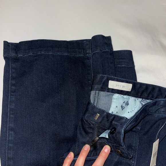 Pilcro Skipper Style High-Rise Crop Wide-Leg
Jeans: Seamed 30-NWT - Picture 5 of 5